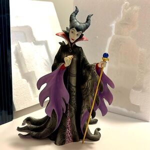 Disney Showcase Couture de Force Maleficent Enesco Figurine 4031540